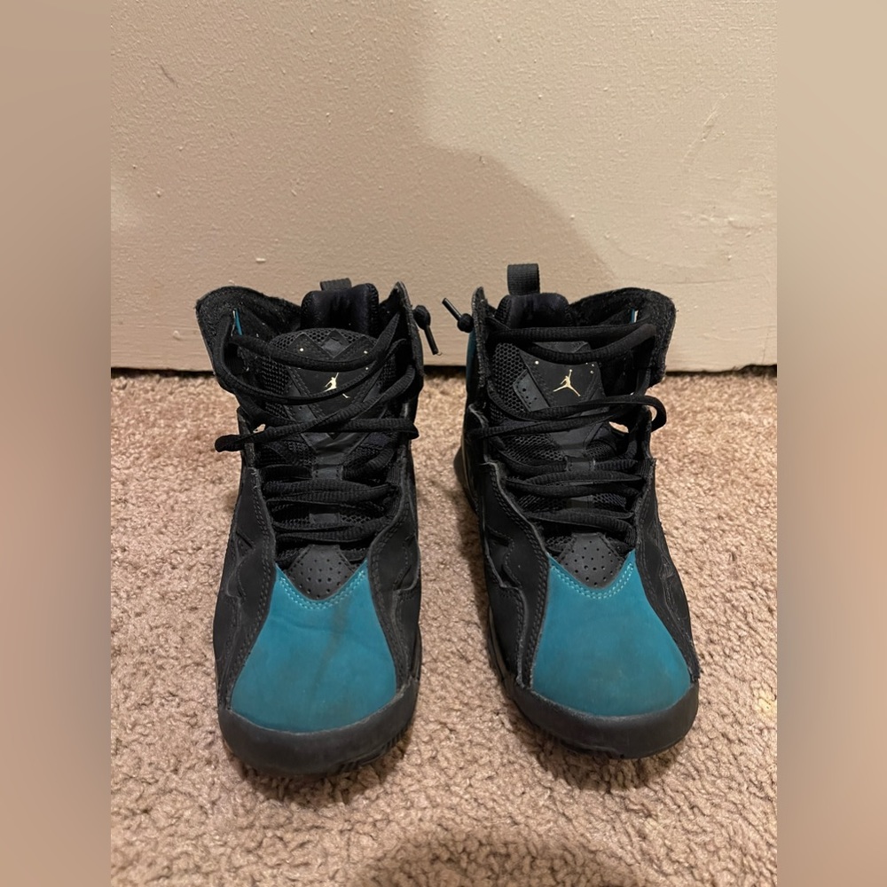 Air Jordan True Flight (Preschool) 342775-014 Black Metallic Gold Size 4Y